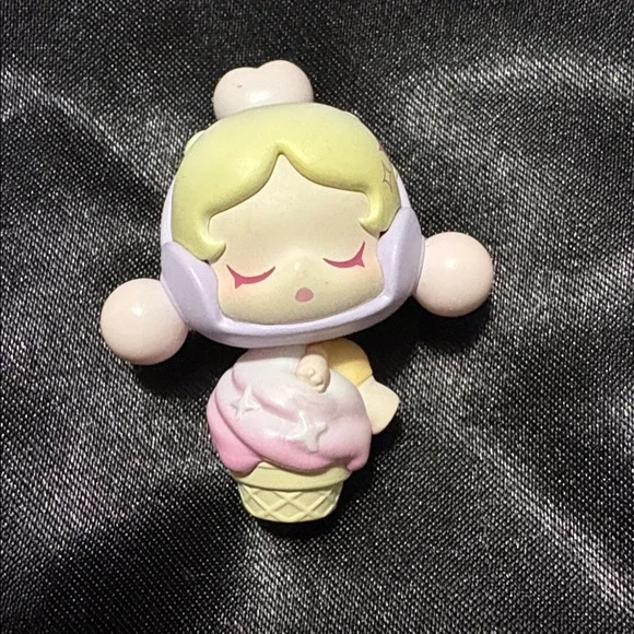 POP MART POP BEAN Bundle of 6 POP Beans - Picture 10 of 16